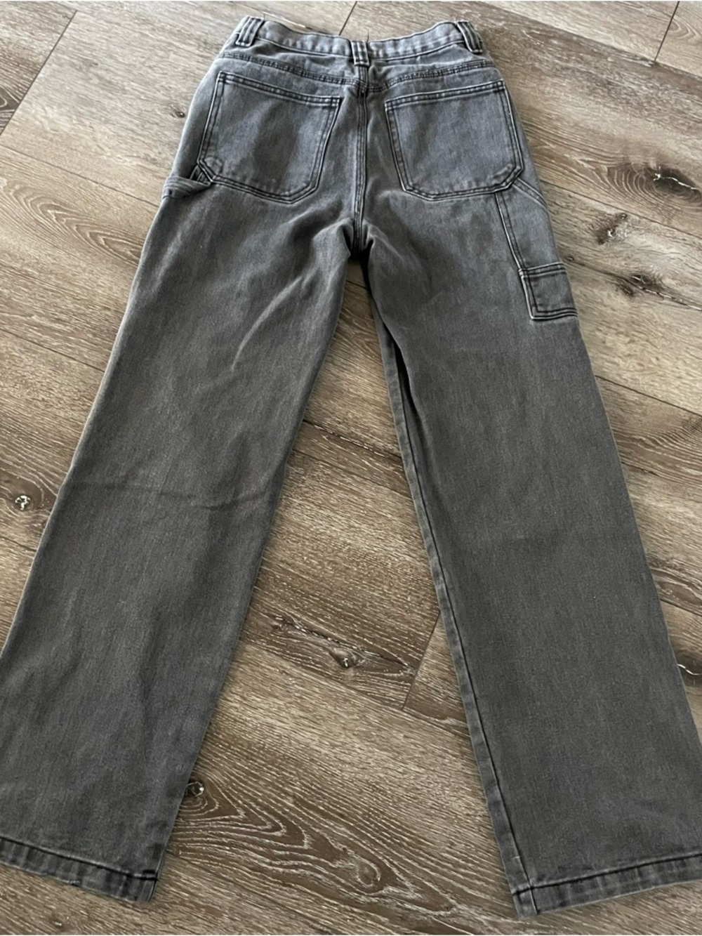 Brandy Melville J. Galt Feanne
Baggy Wide Leg Carpenter
Jeans SZ Small - Picture 4 of 9